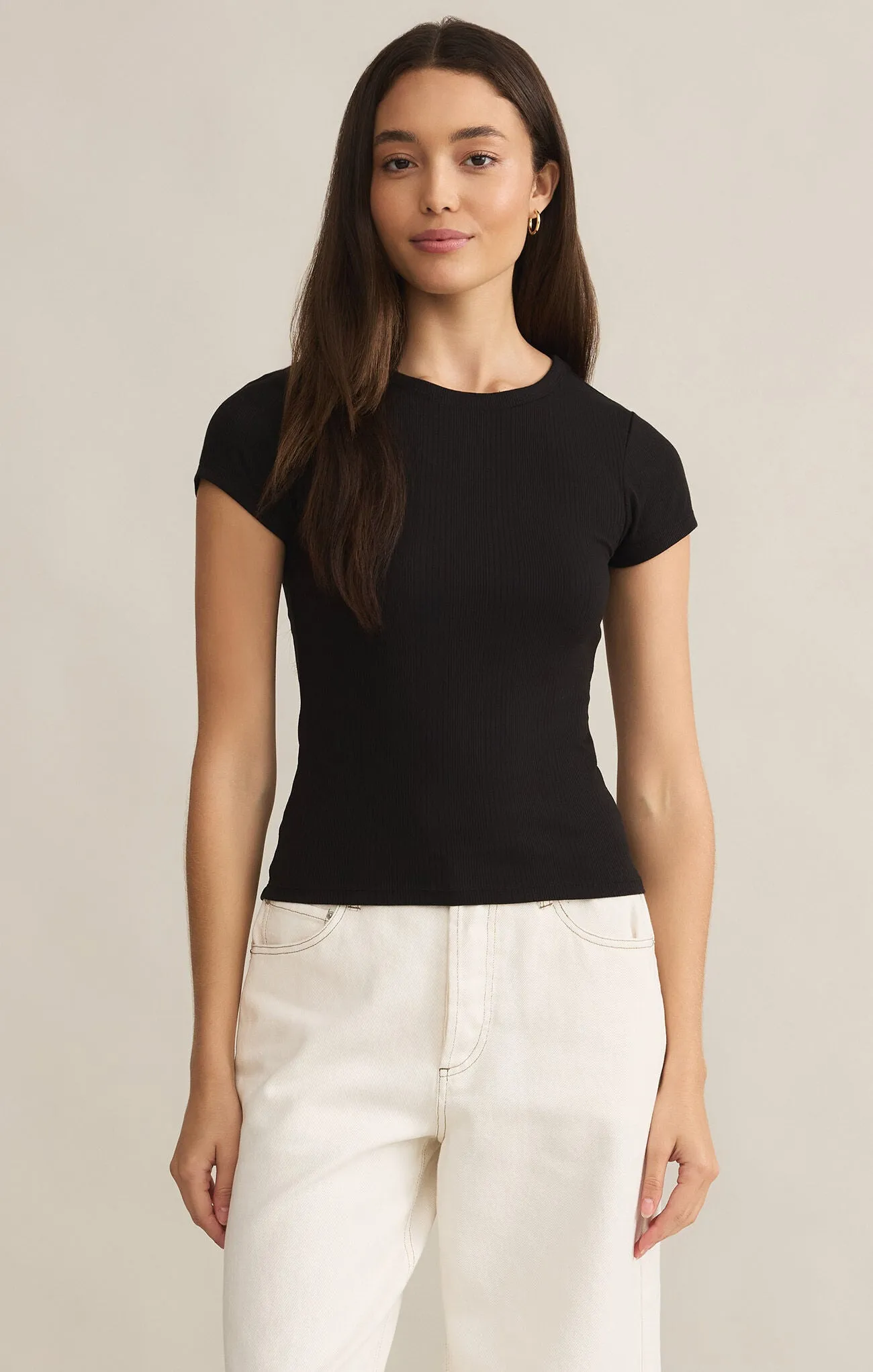 Avery Tee
