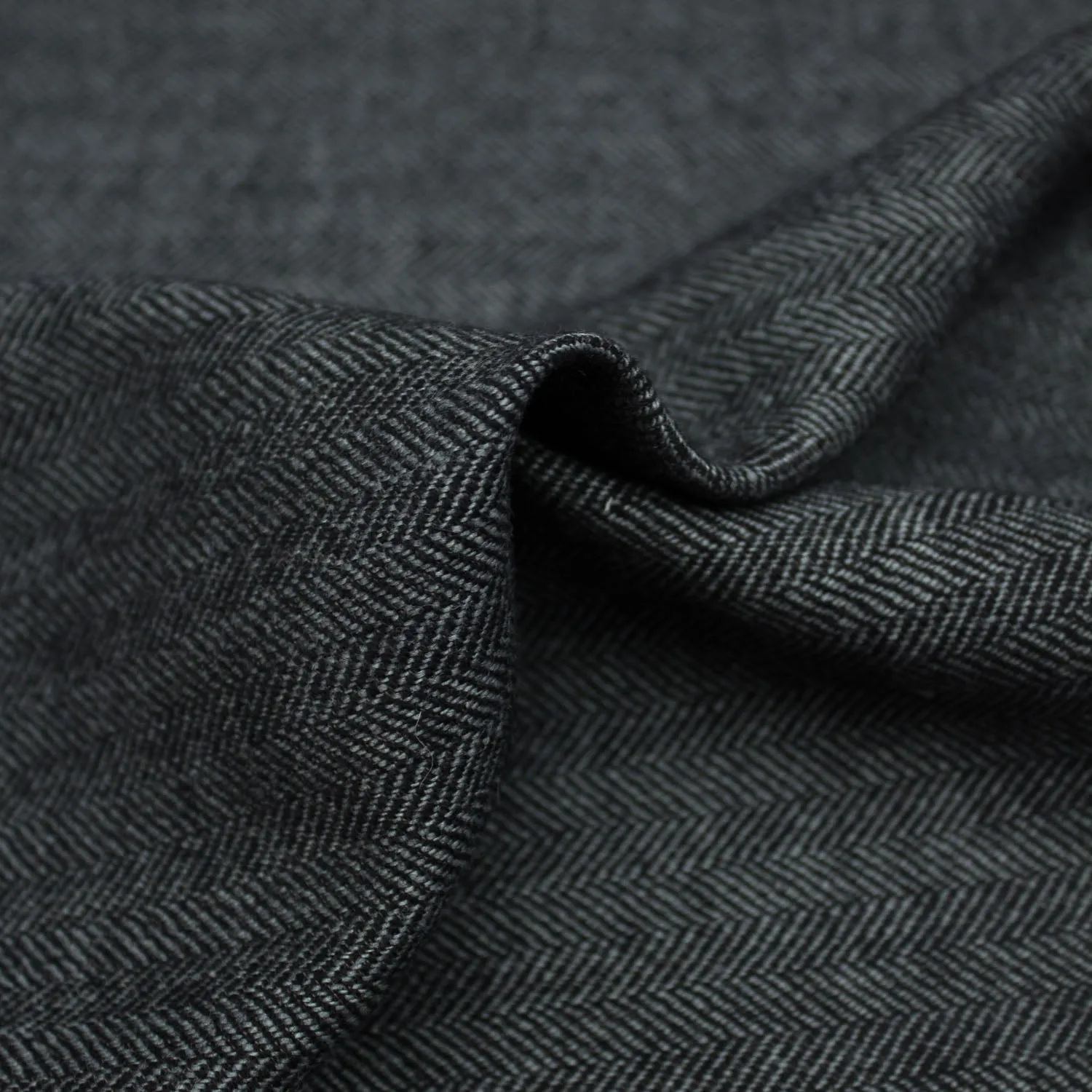 Edena Grey Herringbone Wool SHOWROOM SAMPLE 34CM X 60CM