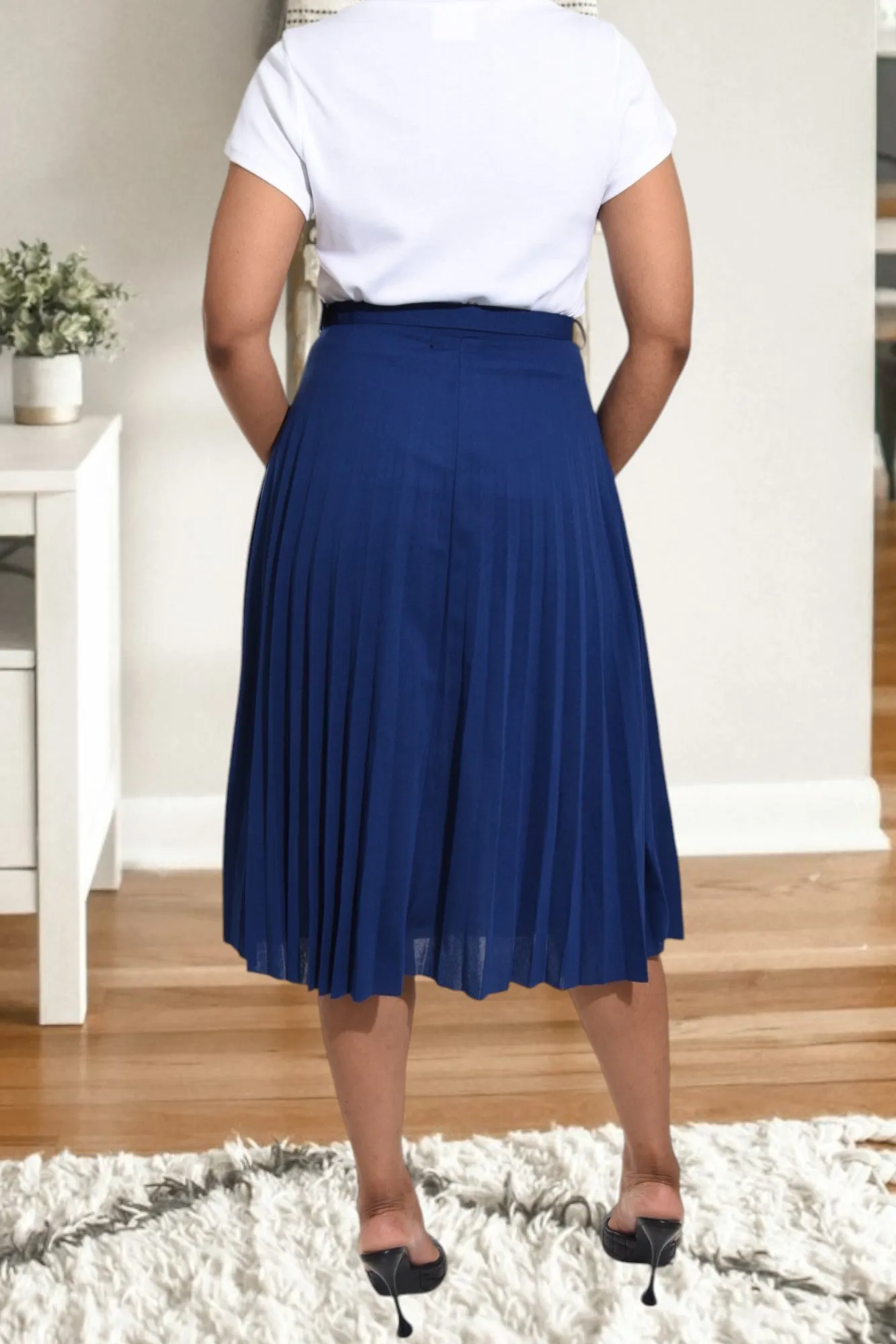 Ladies Navy Pleated Skirt