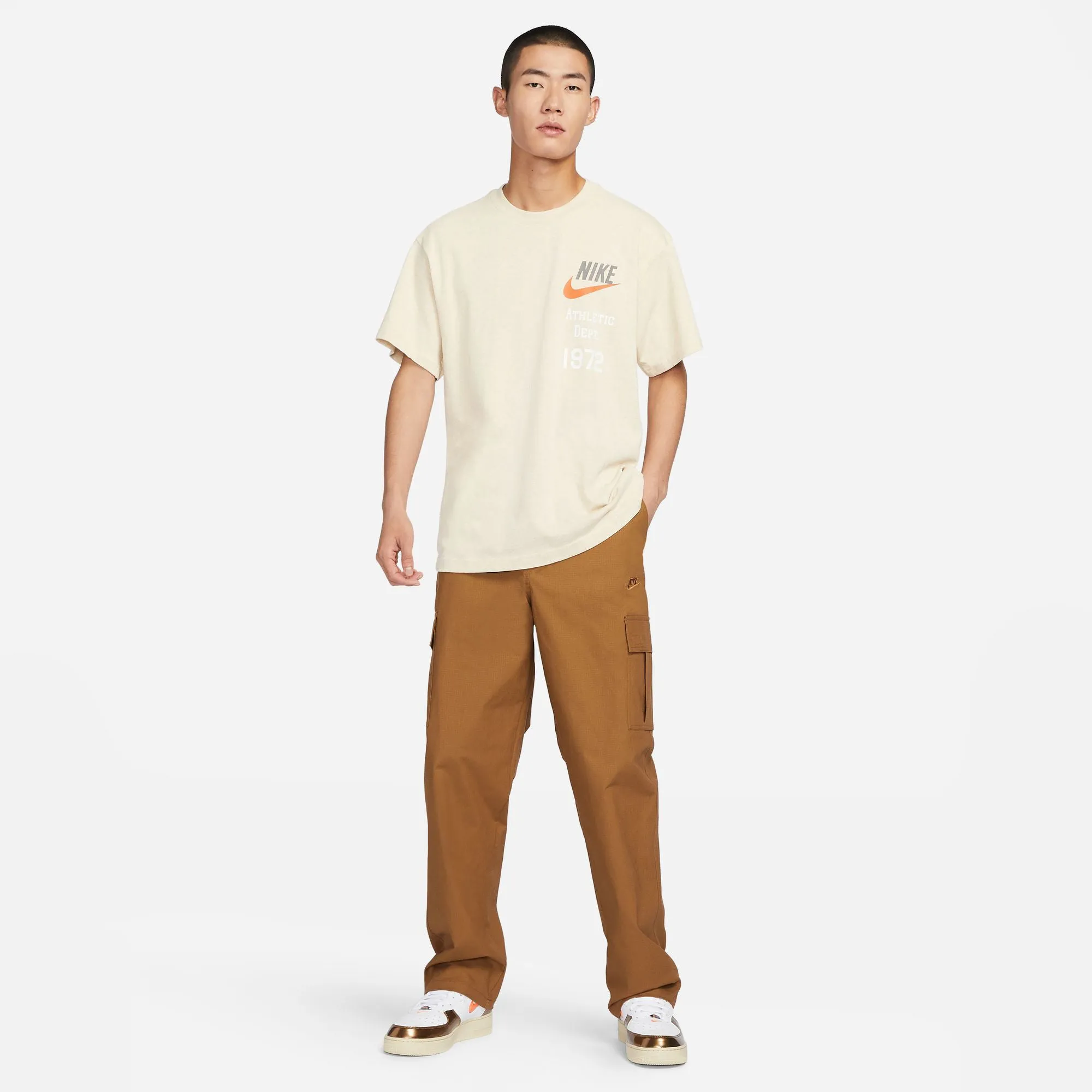 NIKE | CLUB CARGO PANTS { LT BRITISH TAN/LT BRITISH TAN