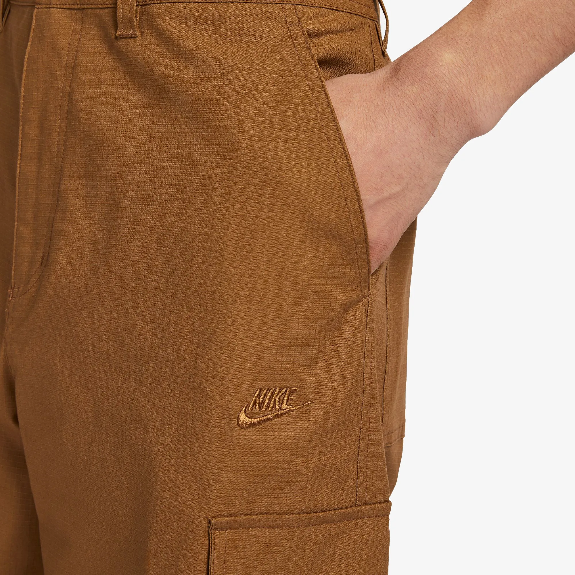 NIKE | CLUB CARGO PANTS { LT BRITISH TAN/LT BRITISH TAN