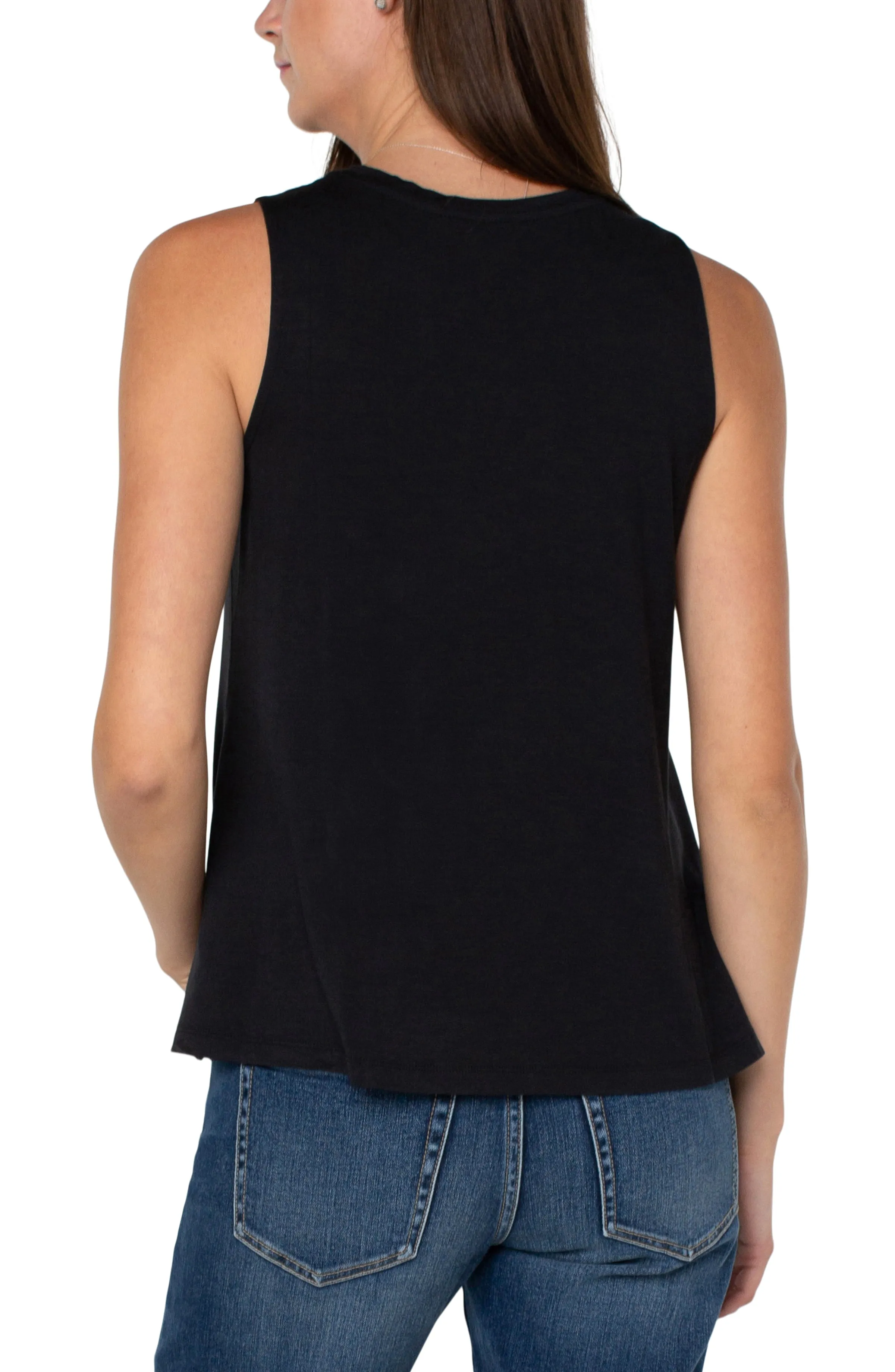 SLEEVELESS SCOOP NECK TANK