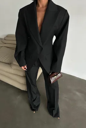 Structured Blazer & Pleated Trousers Set