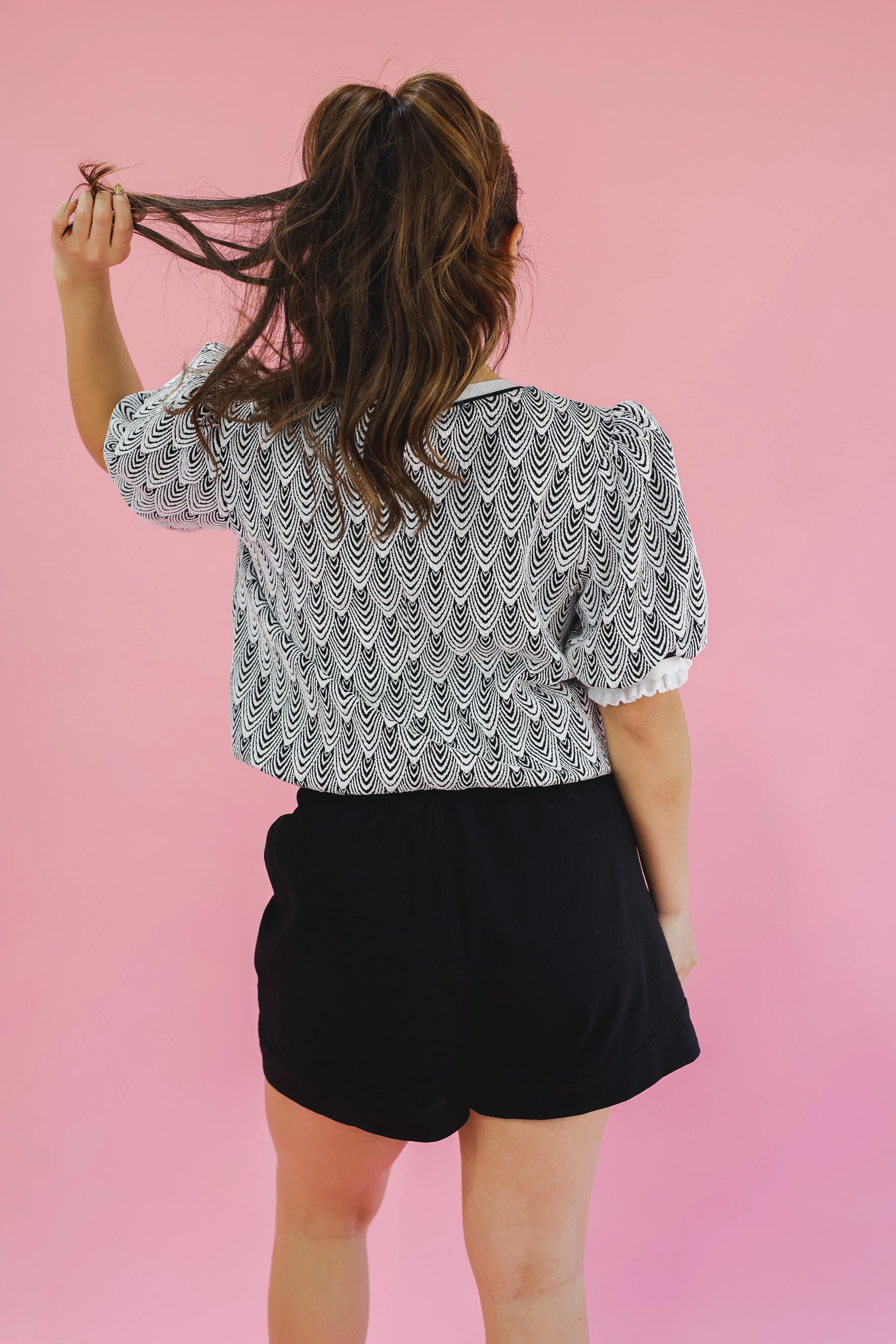 Whimsical Girl Wavy Top - Black