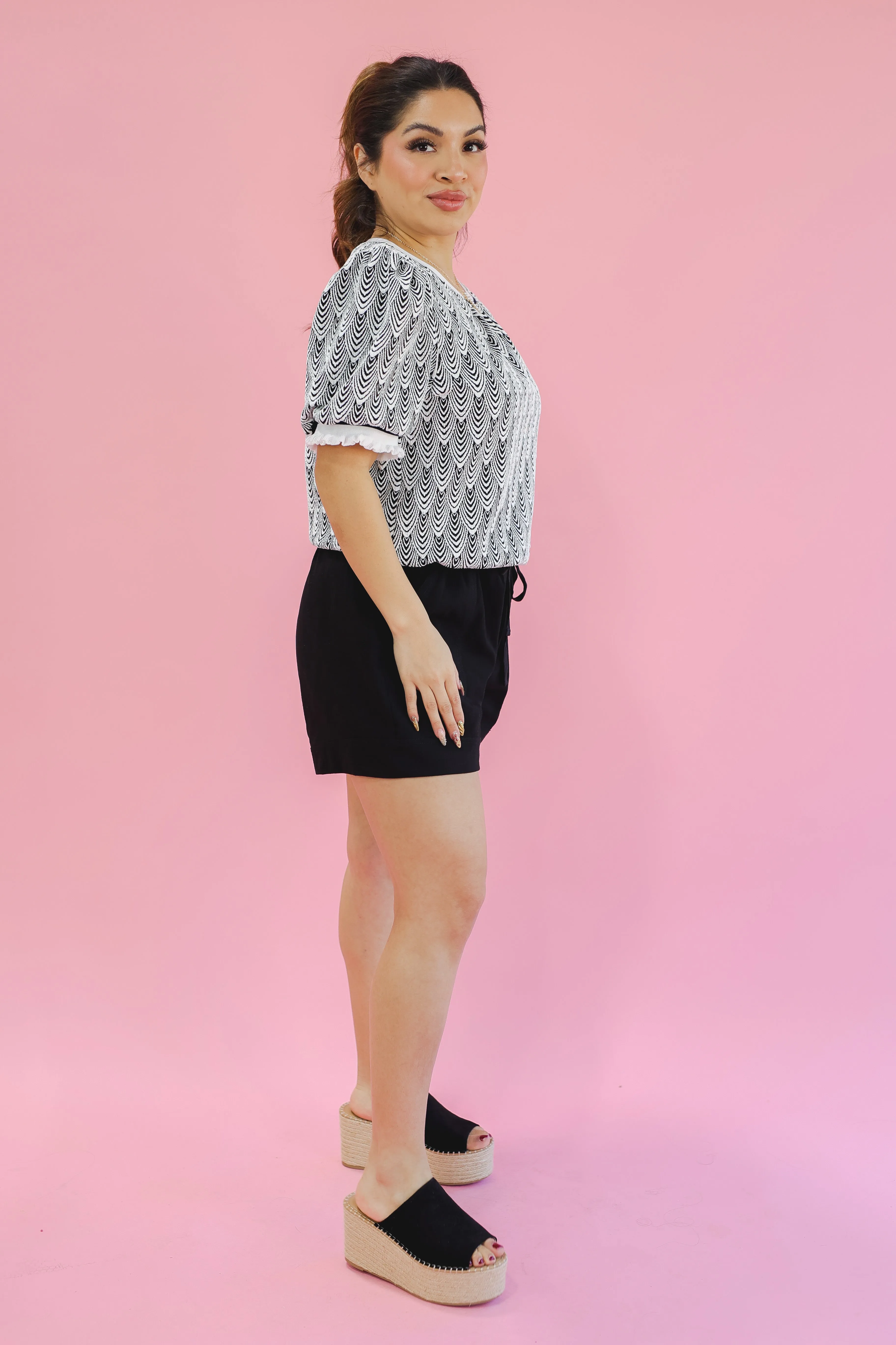 Whimsical Girl Wavy Top - Black